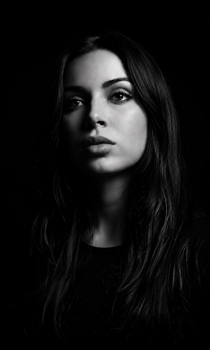 Retrato de Vanessa Amorim — design de sobrancelhas no Ipiranga, São Paulo